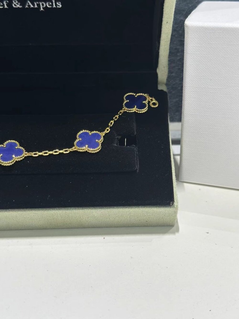 Van Cleef & Arpels Gold Bracelet with Lapis Lazuli - Picture 2 of 4